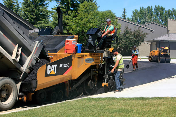 Best Driveway Paving Contractor  in Midway North, TX